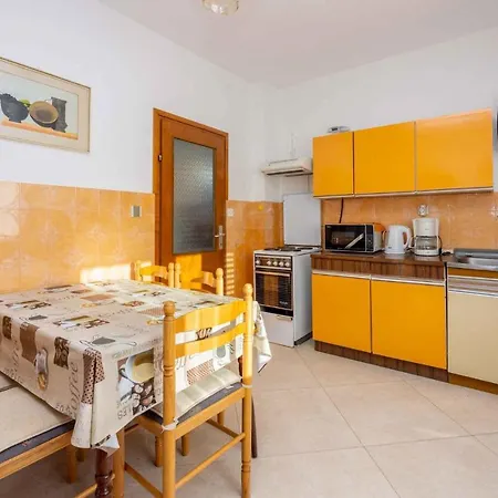 Apartment In Crikvenica 5224