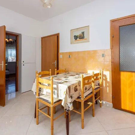 Apartment In Crikvenica 5224